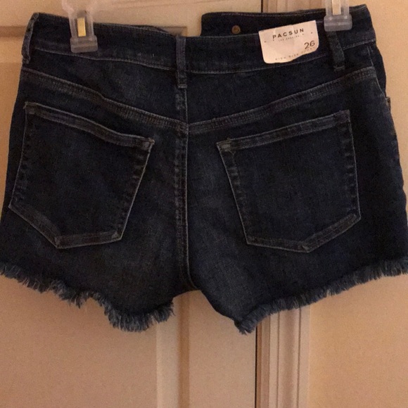 NWT size 26 Pac Sun High Rise Shorts - Picture 2 of 2